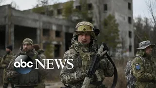 Russia could launch full invasion of Ukraine at any time, Pentagon warns l ABCNL