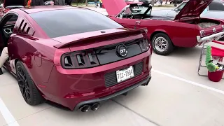 2014 Mustang GT start up (full version)