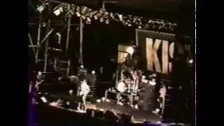 Foo Fighters at Bumbershoot 1997 (Nirvana Reunion) (New drummer Taylor Hawkins)