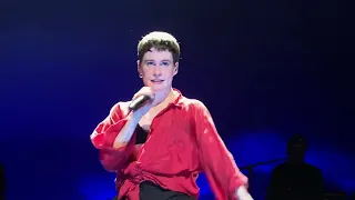 Christine and the Queens - Tilted (Live in NYC, 11-1-18) (Front Row, 4K, 60 FPS, Stereo)