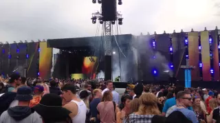 Oliver Heldens playing LIVE You Know ( Zeds Dead & Oliver Heldens ) at Creamfields 2015