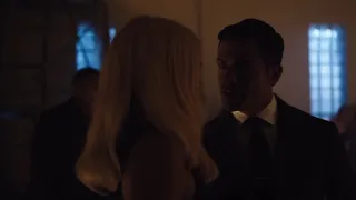 Veronica kicks Hiram. 3x05