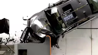 CRASH TEST Mercedes E Class - E350