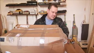 Early Christmas Present! Unboxing / First Look at my ‘new’ 1980s Electrolux Upright Vacuum Cleaner