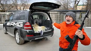 Мы вскрыли багажник бандитского мерседеса из гаража, который мы купили на аукционе!