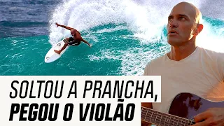 Kelly Slater tocando violão no fim de tarde em Pipeline | Arquivos do Tour | Canal OFF