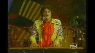 Más Música (Canal 13, Chile) - Megamix de KC & The Sunshine Band