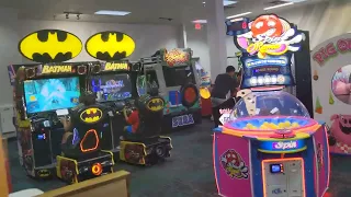 Reminiscing Chuck E. Cheese Growing up vs now. Man good times. I had fun with my family