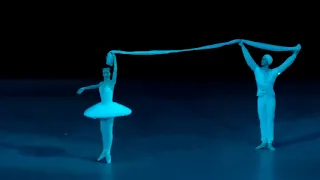 Svetlana Zakharova and Artemy Belyakov in ballet Bayadere