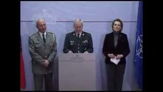 Gjeneralmajor Bazo takon kryetarin e Komitetit Ushtarak në NATO