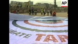 Activists target spouses of APEC leaders on visit to Bondi Beach