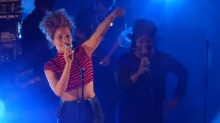 Izzy Bizu live london feb 2017