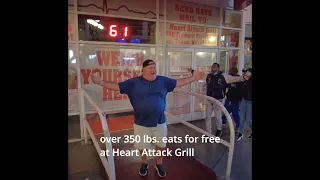 heart attack grill - weigh over 350 lbs eats for free
