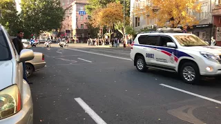 Кортеж Дмитрия Медведева в Ереване 24.10.2017