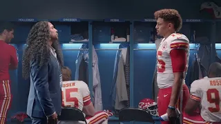 WATCH: Patrick Mahomes goes Head & Shoulders against Steelers legend, Polamalu