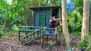 Camping hujan deras || Membangun shelter bambu sederhana di hutan belantara