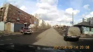 Видимо перепутала педали Apparently confused the pedals