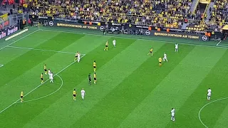 Borussia Dortmund - RB Leipzig das 4:1 durch Marco Reus - Westtribüne - Handyaufnahme