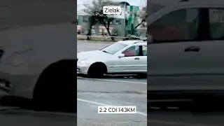 Zielak Cklasą bokiem. Mercedes 2.2CDI