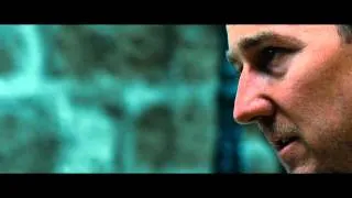 The Bourne Legacy - Clip in italiano "Mangiapeccati"