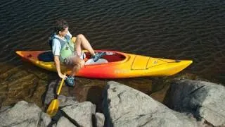 How to Get Into and Out Of a Kayak Smoothly