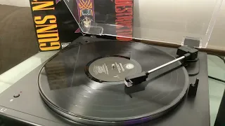 Guns N’ Roses - Paradise City (From Appetite For Destruction on Black Vinyl)