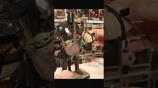 Mandalorian & Grogu Deluxe Hot Toys | How to Pose | #shorts
