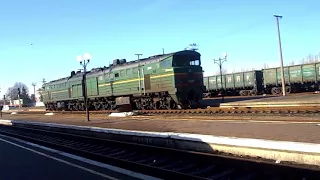 Смена локомотива по Херсону с 2ТЭ10Ут-0058 на 2ТЭ10Ут-0064.