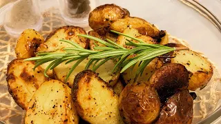 פודיק: מתכון לתפוחי אדמה בתנור בשום ורוזמרין 🧄🍃 סטייל ל"ג בעומר - Foodik