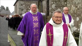 Funérailles du doyen des évêques