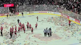 2021 Calgary Hitmen Teddy Bear Toss | 4K