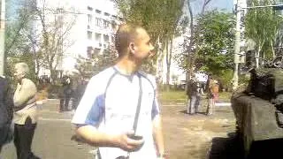 сгоревший бтр Мариуполь 10.05.14