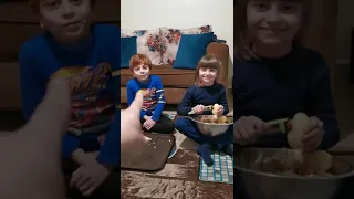 مين بيعرف التاني اكتر 🤣 بين التوأم مليكة و محمد 😍❤️