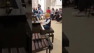 Enjoy 5-year-old Alberto Cartuccia Cingolani performing Mozart