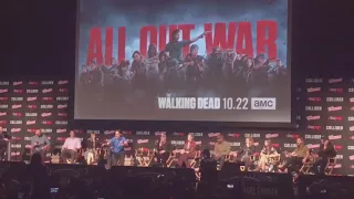TWD Andrew Lincoln dance moves @ 2017 NYCC