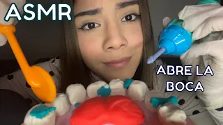 ASMR ROLEPLAY ESPAÑOL / TU DENTISTA CAÓTICA te LIMPIA los DIENTES (VOZ NORMAL)