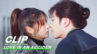 Thunder can Connect Two Worlds | Love is an Accident EP11 | 花溪记 | iQIYI
