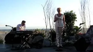 Eva Dahlgren sjunger Ängeln i rummet, Los Angeles 2010