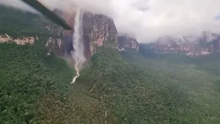 Водопад Анхель на вертолёте. Венесуэла