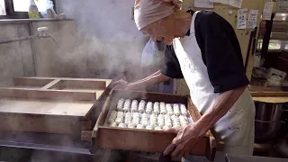 At 94 she makes everything by hand! MITARASHI dumplings!