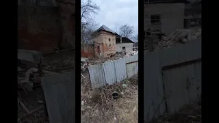 Вот так живут люди внутри крепости в Смоленской области