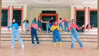 Paleng Bae/choreo Caecilia M Fatruan/demo Butterfly w/ #zinekapasangkayu & #meikkekoagouw