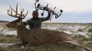 CHAD MENDES' 2017 GIANT OHIO WHITETAIL!!