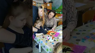 Фея и Сказочная страна. Сложный рисунок руками детей 3 лет.