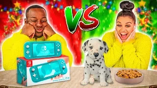 CHEAP VS EXPENSIVE CHRISTMAS PRESENTS CHALLENGE 🎁