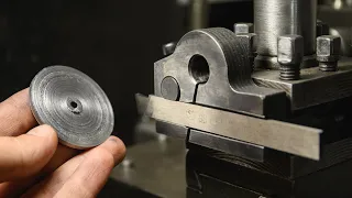 Homemade spring cut-off cutter for the TV-7M school lathe on the NGF 110 and HV-6 table