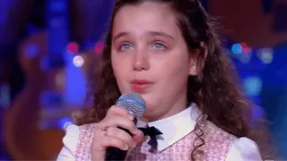 Giulia Foganholli faz homenagem à Marília Mendonça com música 'Sem Sal' no The Voice Kids