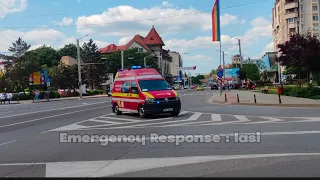 [50th video] 3x Ambulanța SMURD B2 EPA Volkswagen T6 Arriving At Hospital | Iași