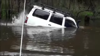 The most spectacular river crossing by car. 4x4 off road