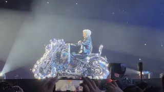 Bicycle Race [4K] - Queen + Adam Lambert (Tokyo Dome, Feb 13, 2024)